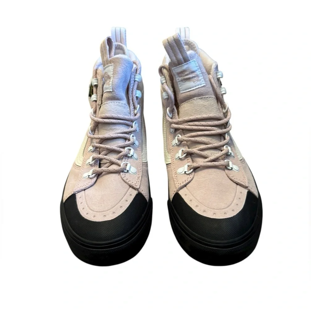 Vans Women's SK8-Hi DR MTE-2 Shoes in Rose Smoke Women’s size 8.5